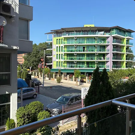 Cozy In Sunny Apartmán *